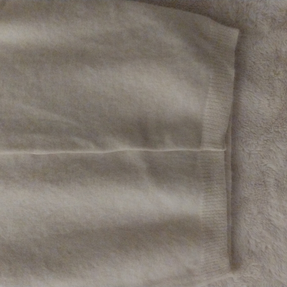🔥BOGO 50%💥 COREY LYNN CALTER size Medium Angora Sweater Ivory - Picture 11 of 12